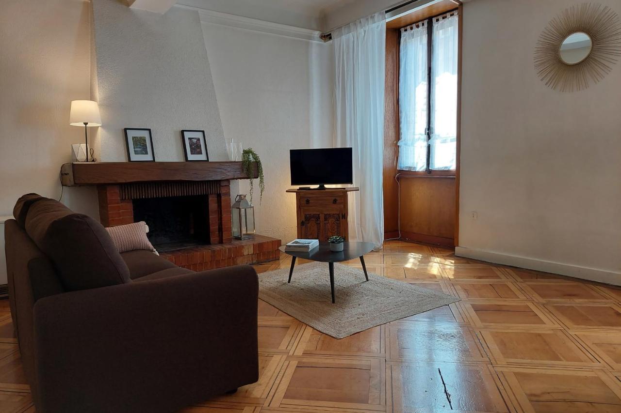 Le Vintage - appartement en plein coeur de la Vieille Ville Annecy Extérieur photo