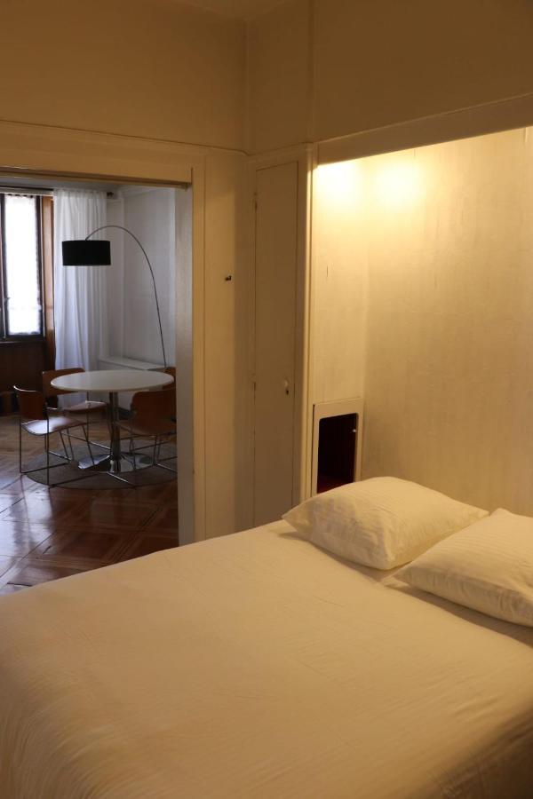 Le Vintage - appartement en plein coeur de la Vieille Ville Annecy Extérieur photo